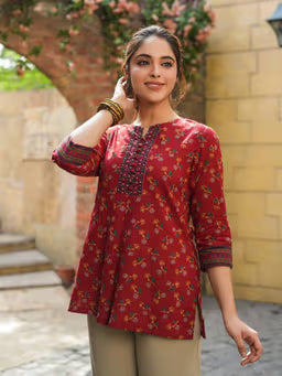 Women Maroon Ethnic Motifs Floral Printed Short Kurti